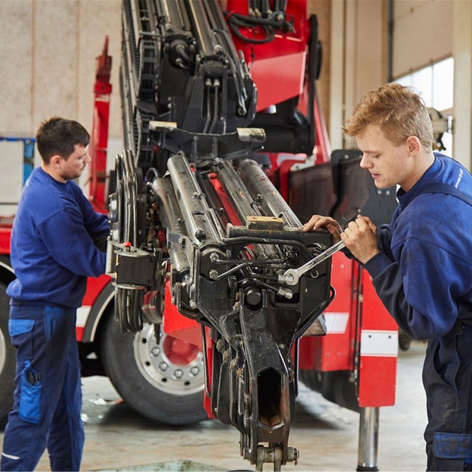 Prodej a servis nástaveb na nákladní vozidla